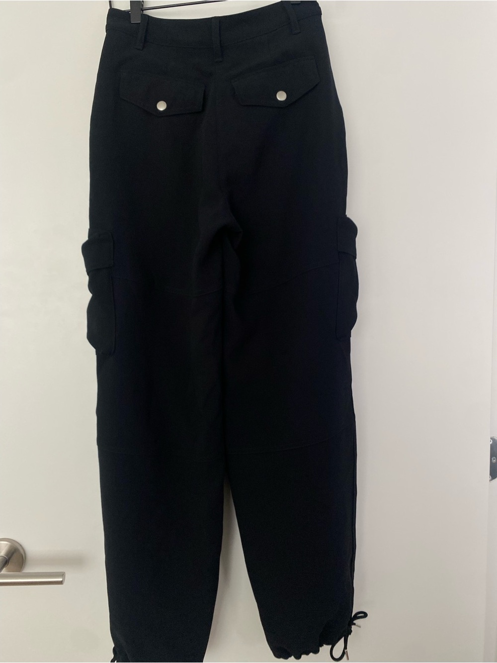 Aritzia Wilfred Black Cargo Jogger Pants - Picture 2 of 3